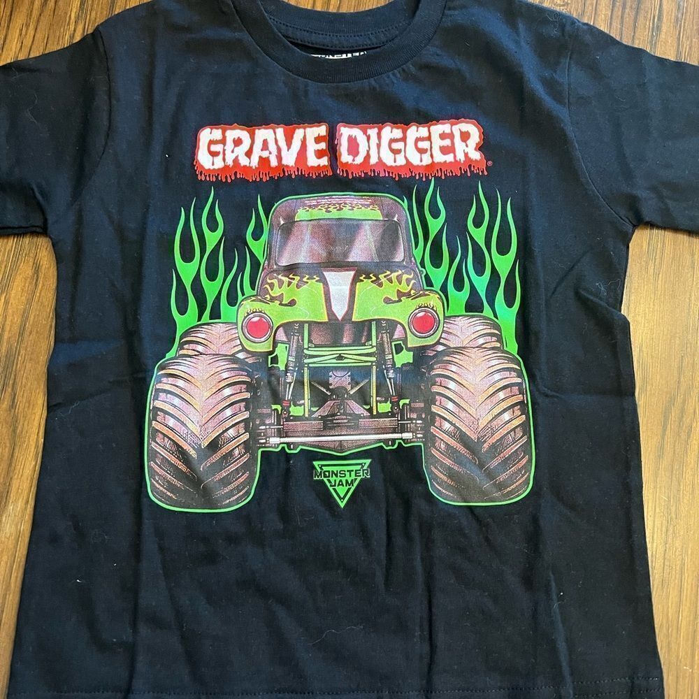 Kids Monster Jam Grave Digger Monster truck Black T-Shirt. 5T